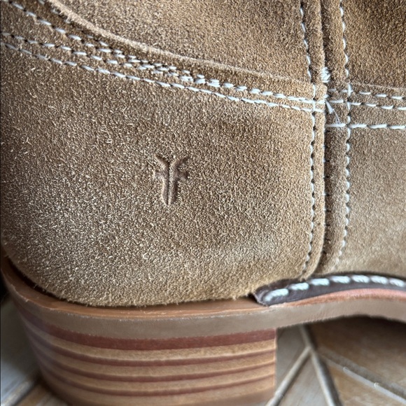 FRYE | Campus 12R Suede Boots - Picture 6 of 8